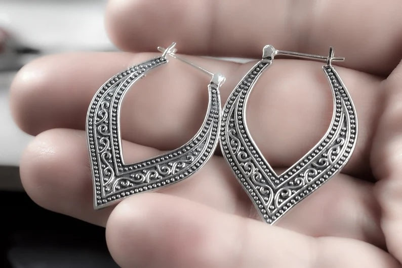 Atemberaubende Ohrring für den Alltag