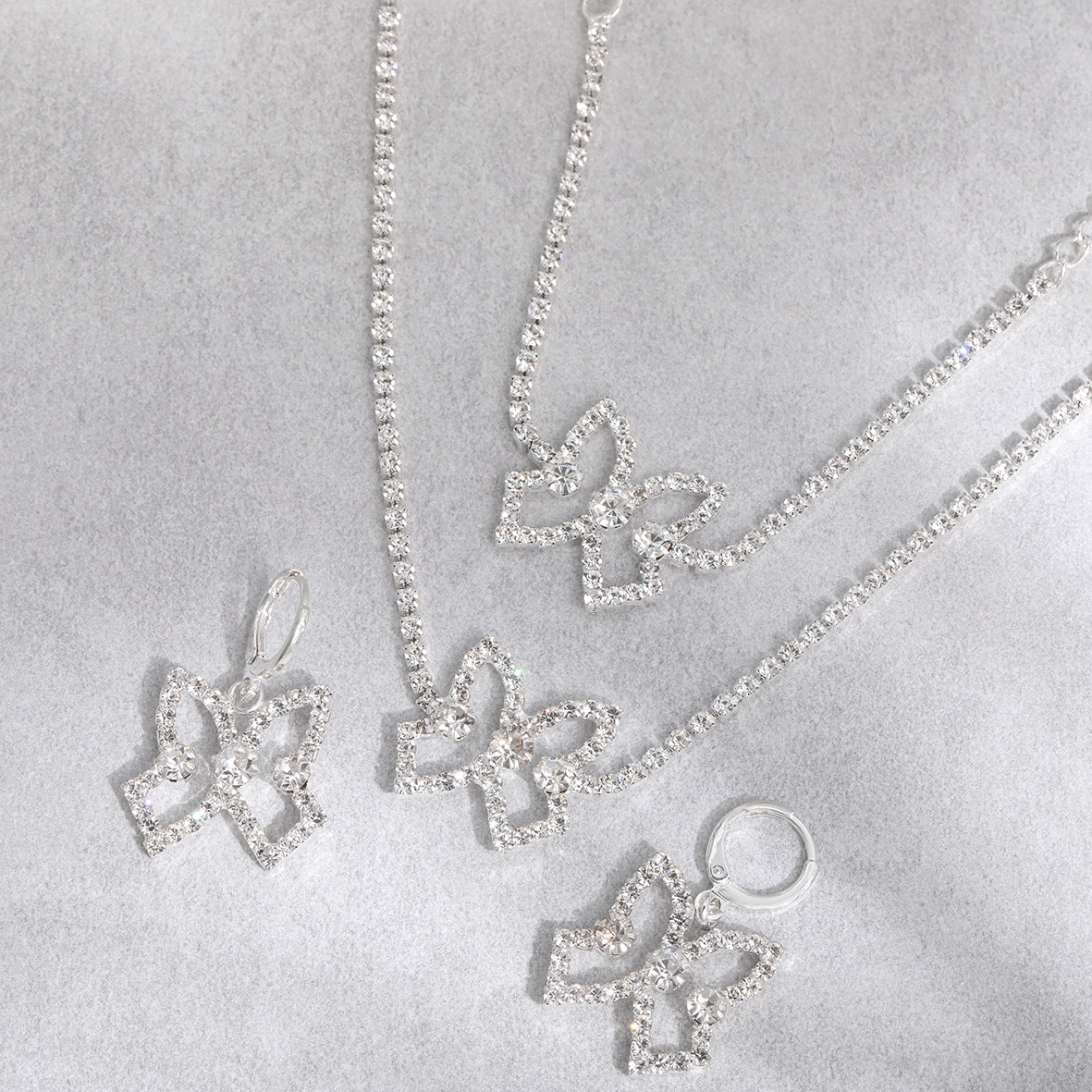 Zarte handwerkliche Halskette