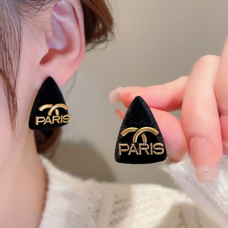 Atemberaubende Ohrring für den Alltag