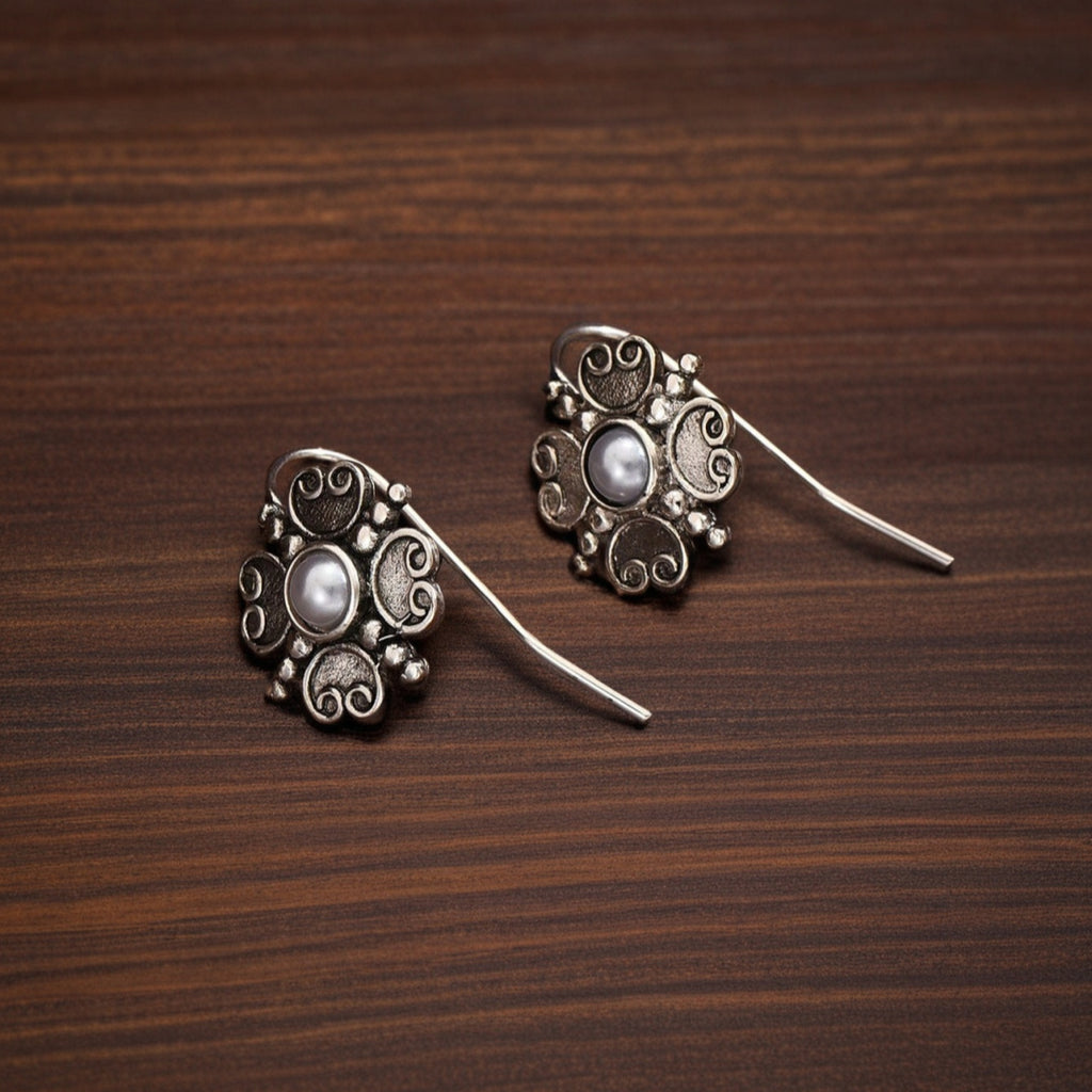 Klassische Perlen Ohrring mit zeitloser Eleganz