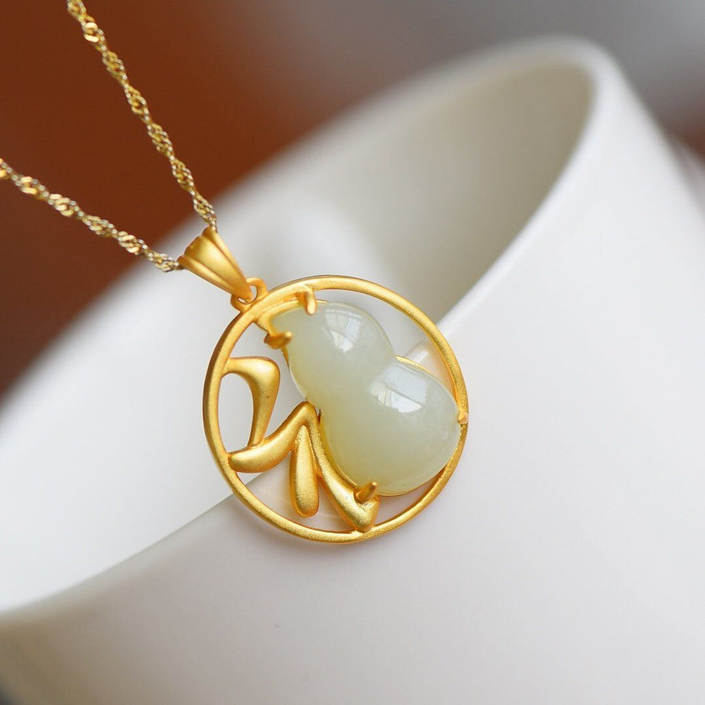 Schöne Silber Halskette mit einzigartigem Stil