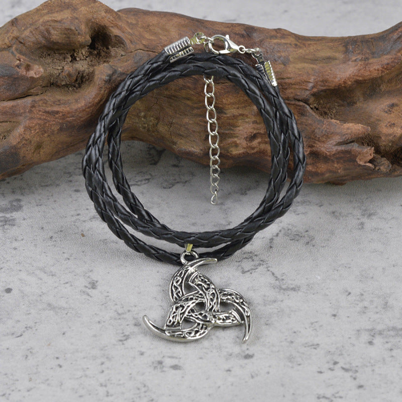 Schöne Halskette mit einzigartigem Stil