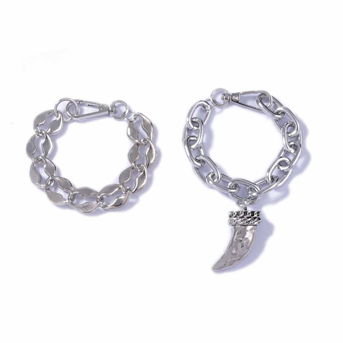 Schöne Halskette mit einzigartigem Stil