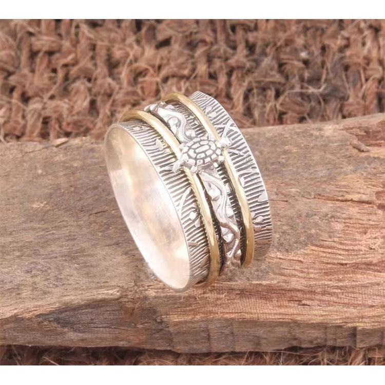 Zarte handwerkliche Ring