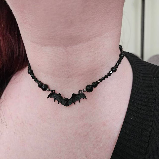 Schöne Halskette mit einzigartigem Stil