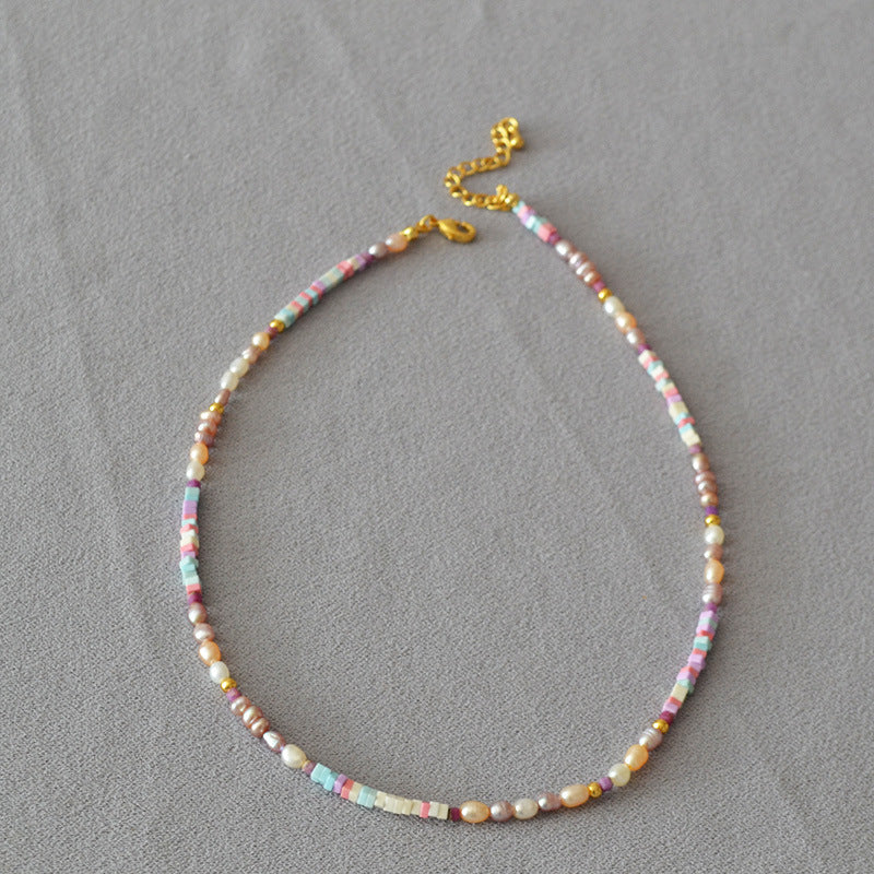 Zarte handwerkliche Perlen Halskette