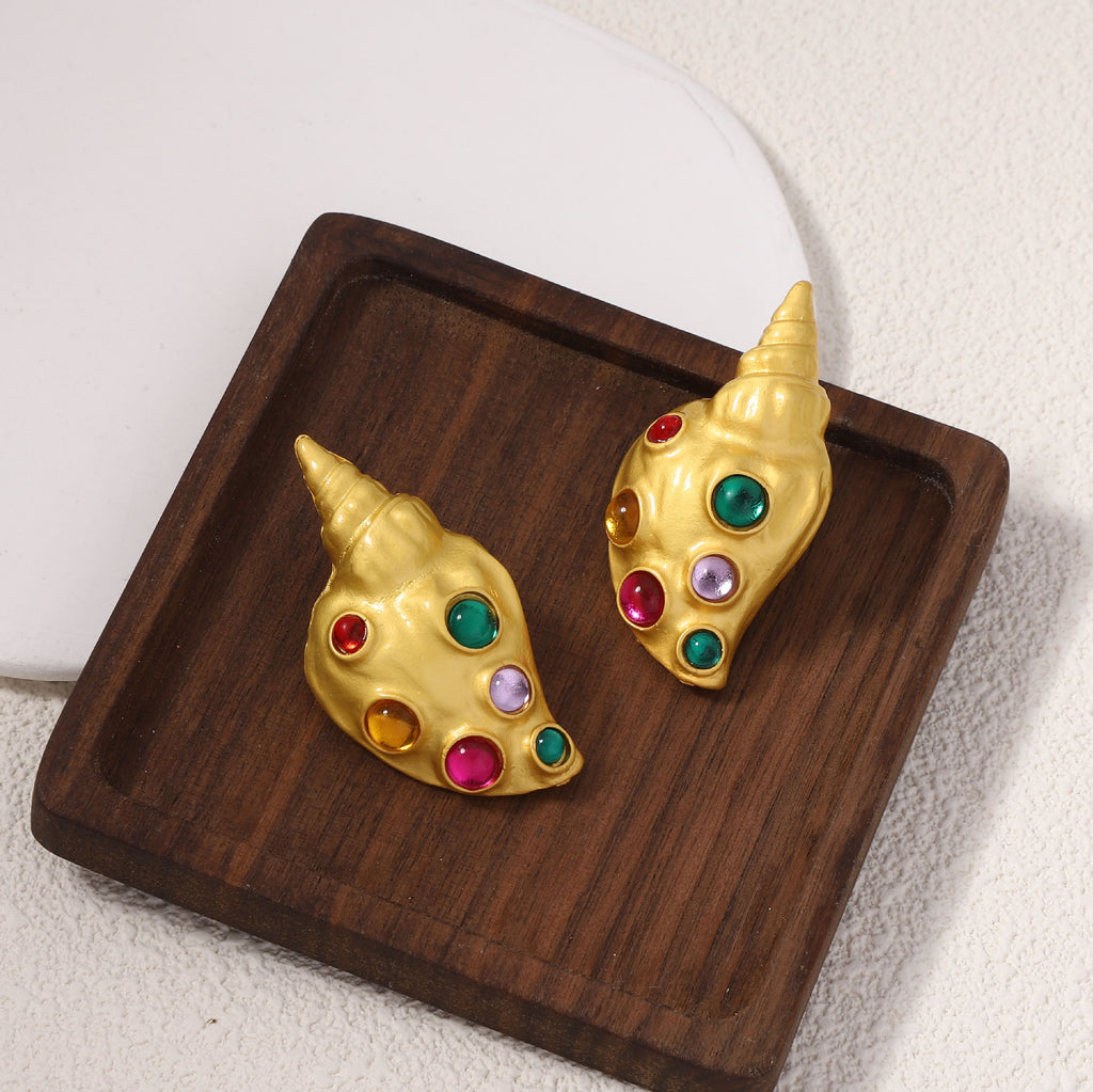 Atemberaubende Ohrring für den Alltag