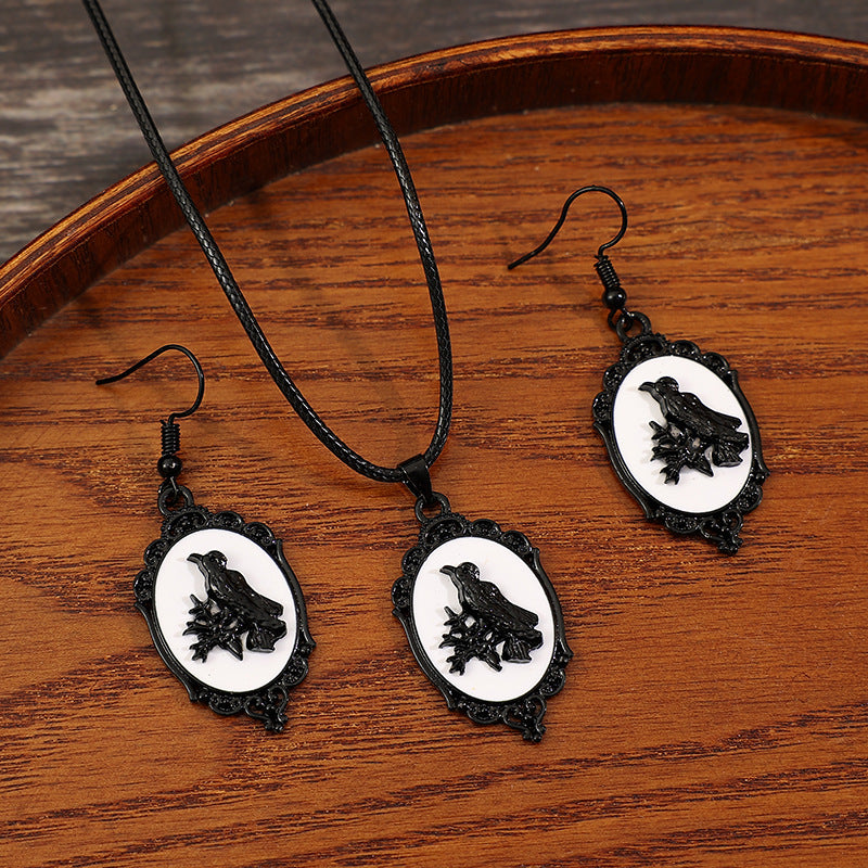 Schöne Halskette mit einzigartigem Stil