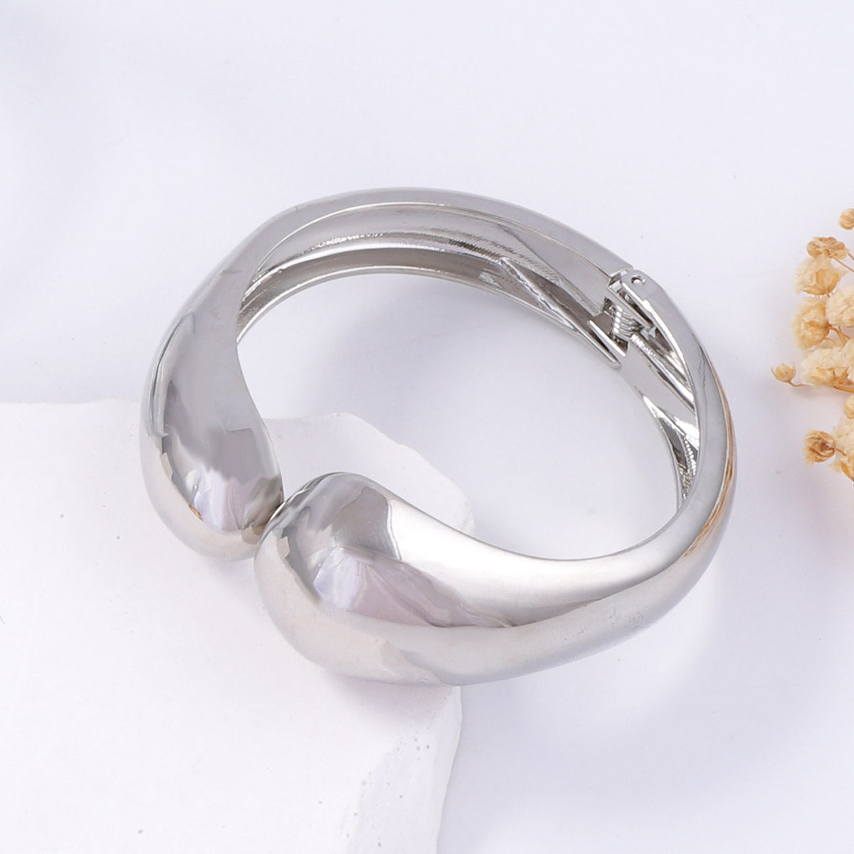 Atemberaubende Armband für den Alltag