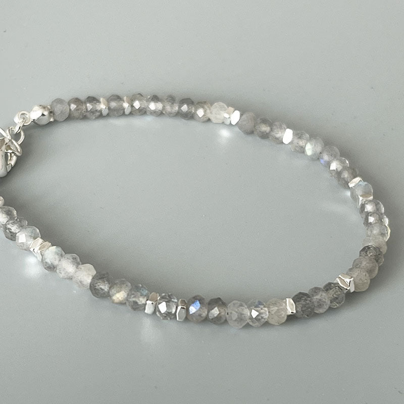 Schöne Silber Armband mit einzigartigem Stil