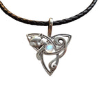 Schöne Halskette mit einzigartigem Stil