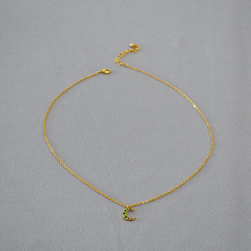 Schöne Gold Halskette mit einzigartigem Stil