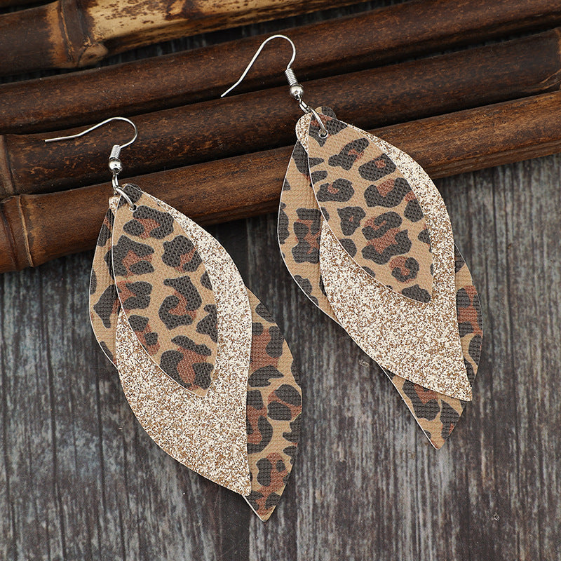 Zarte handwerkliche Ohrring