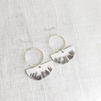 Schöne Ohrring mit einzigartigem Stil