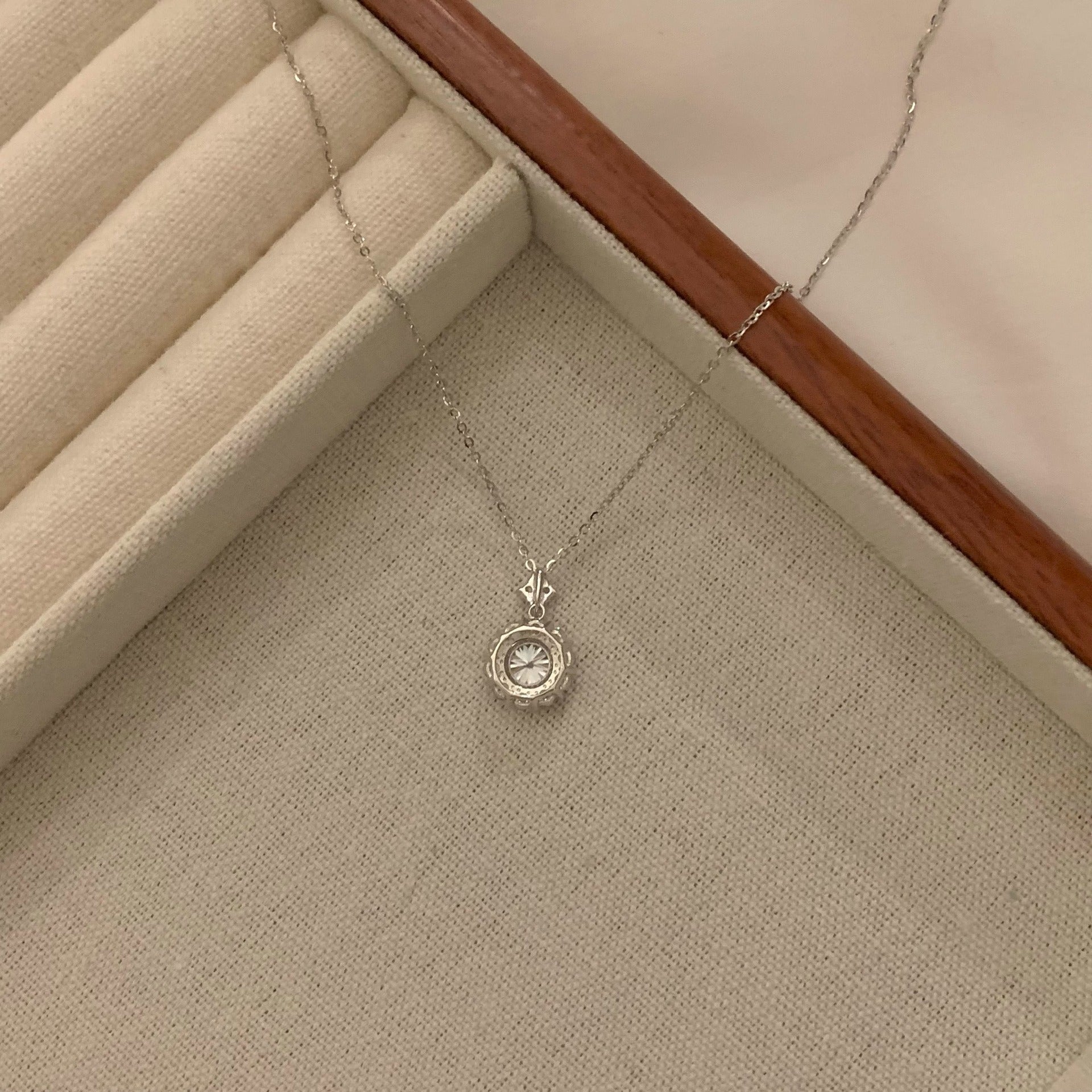 Atemberaubende Halskette für den Alltag