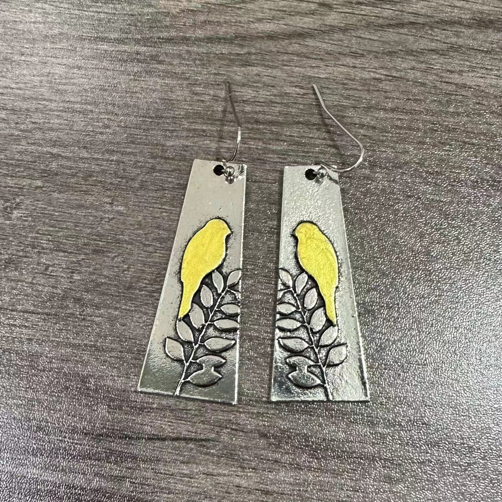 Zarte handwerkliche Ohrring