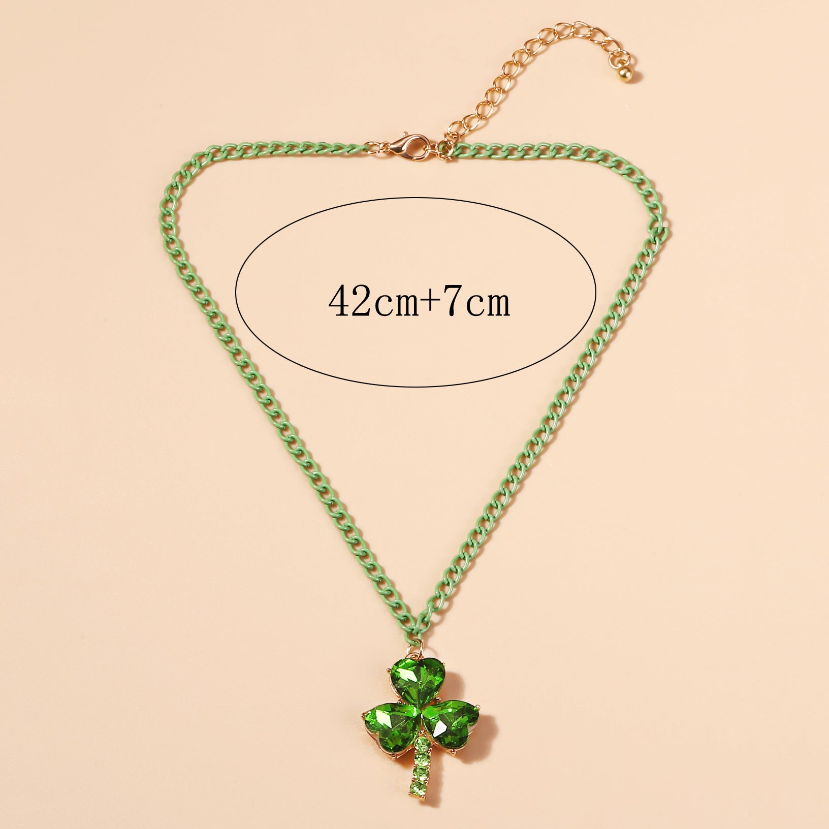 Zarte handwerkliche Halskette