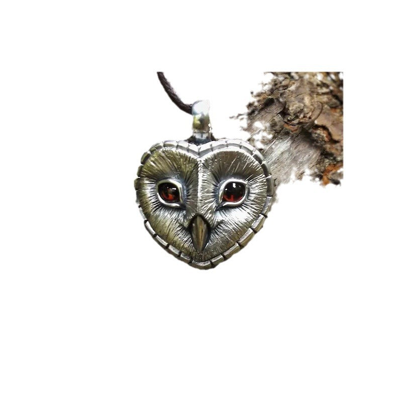 Zarte handwerkliche Halskette