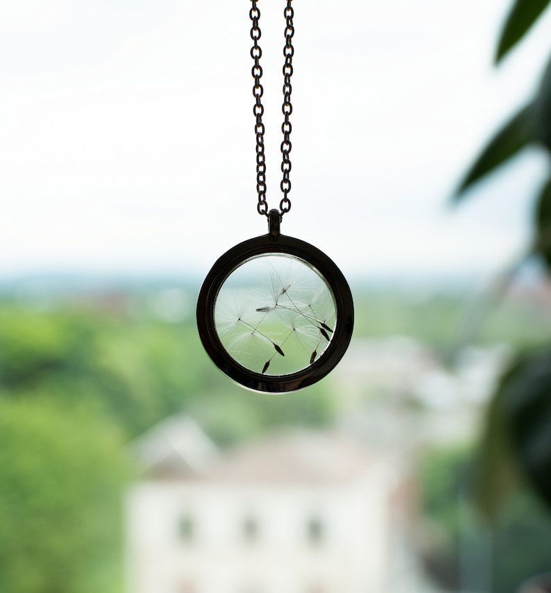 Zarte handwerkliche Halskette