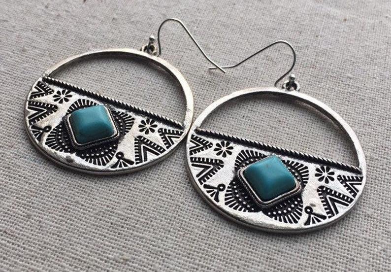 Klassische Ohrring mit zeitloser Eleganz