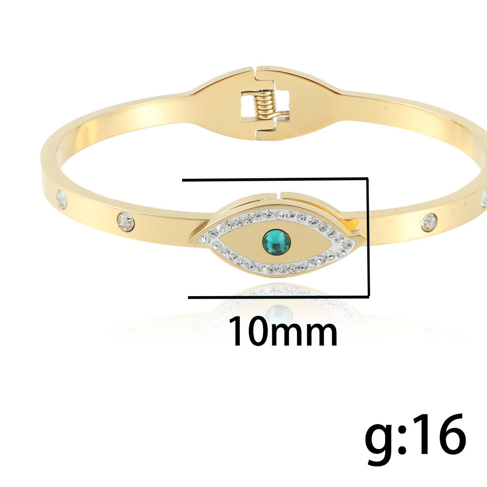 Schöne Armband mit einzigartigem Stil