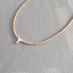 Schöne Halskette mit einzigartigem Stil