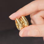 Atemberaubende Ohrring für den Alltag