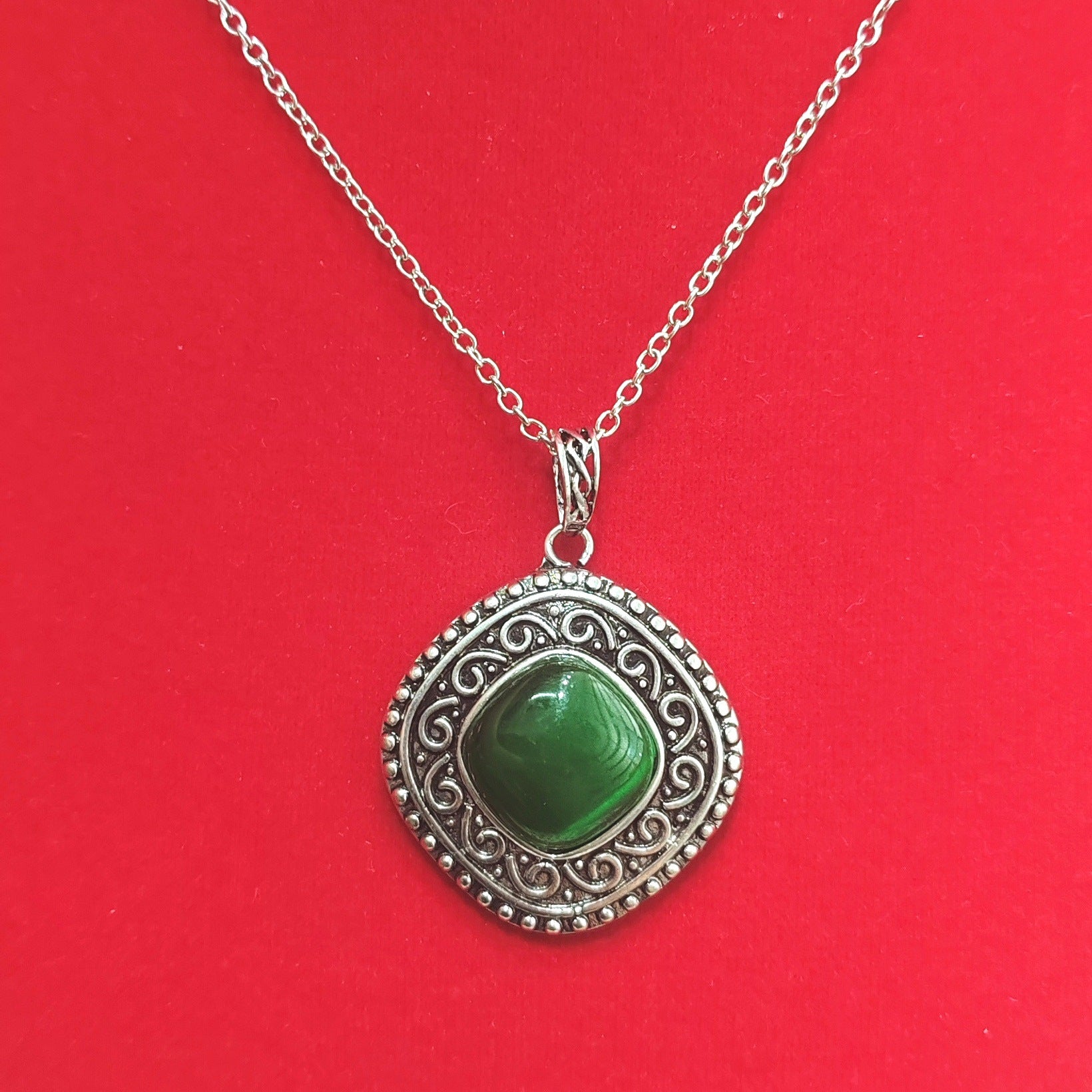 Elegante Halskette für jeden Anlass