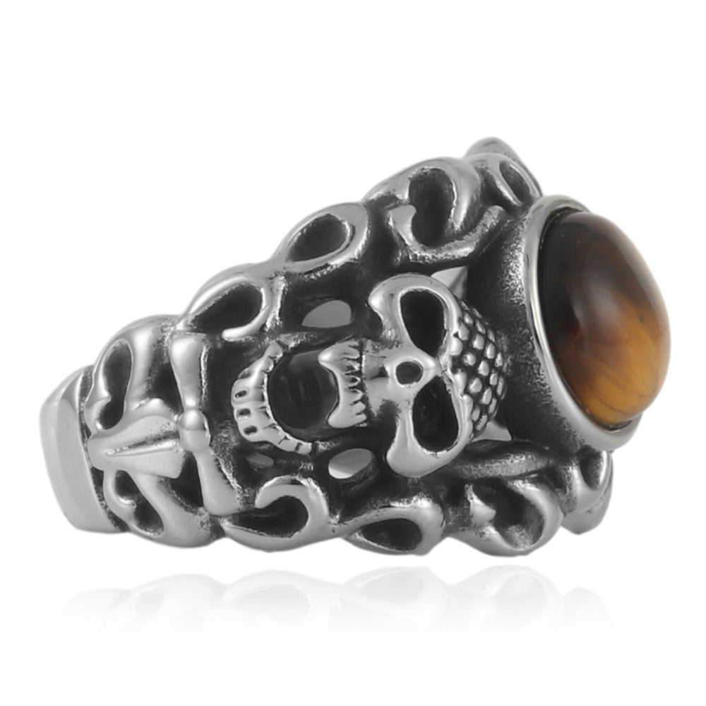 Zarte handwerkliche Ring