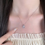 Schöne Halskette mit einzigartigem Stil