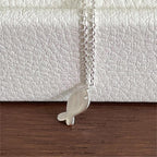 Zarte handwerkliche Halskette