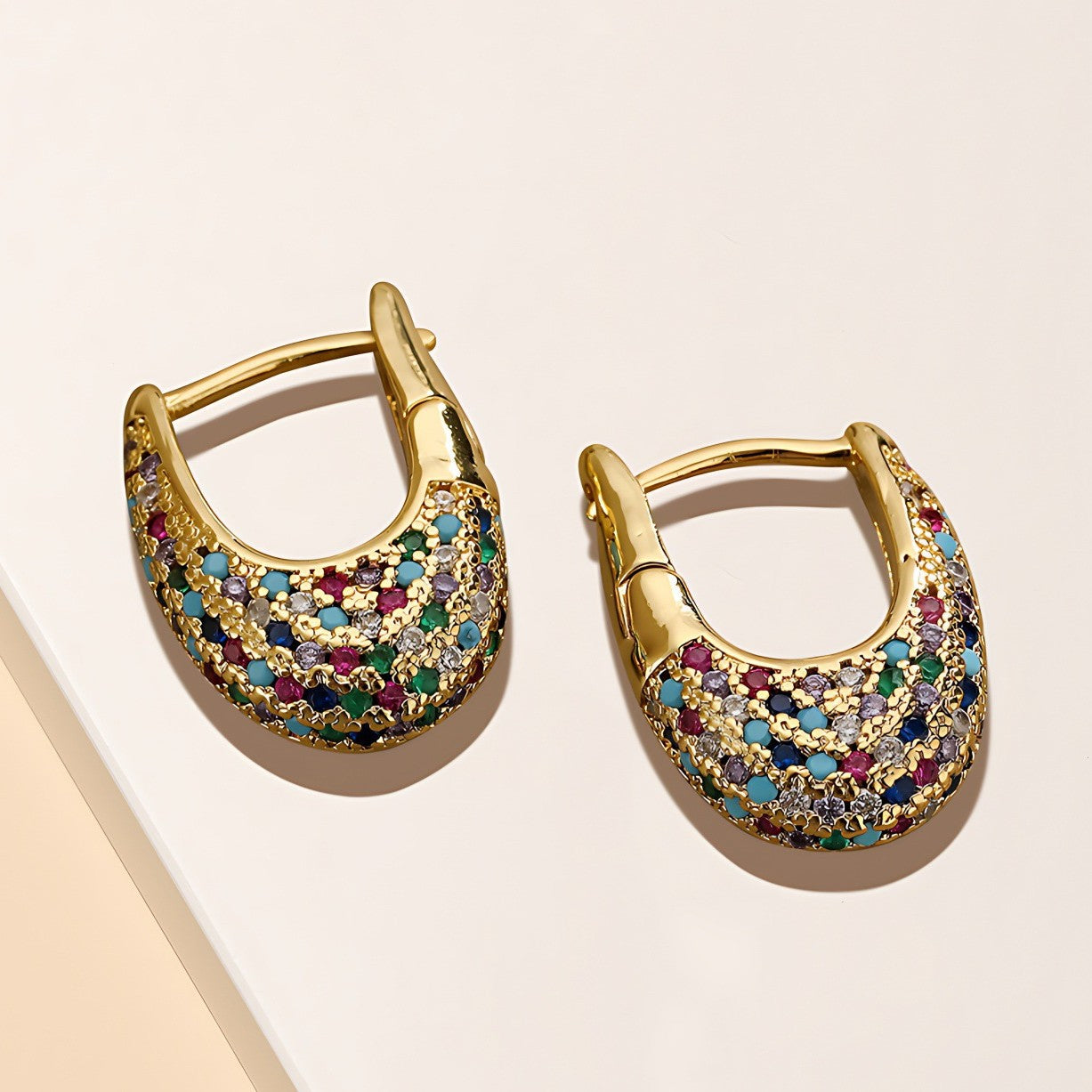 Charmante Gold Ohrring für jeden Anlass