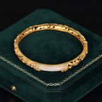 Schöne Gold Armband mit einzigartigem Stil