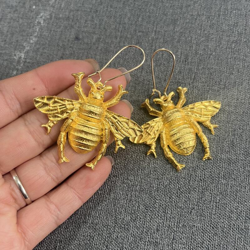 Atemberaubende Ohrring für den Alltag