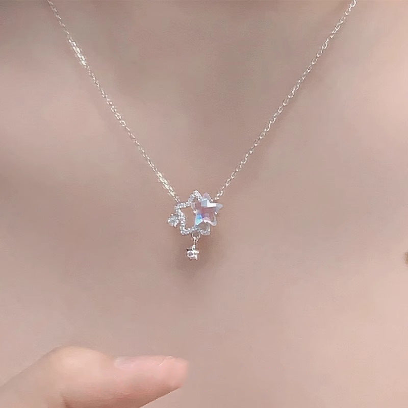 Zarte handwerkliche Halskette