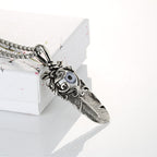 Schöne Halskette mit einzigartigem Stil