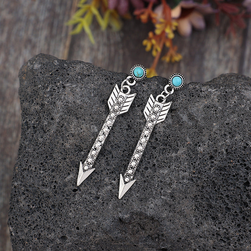 Zarte handwerkliche Ohrring