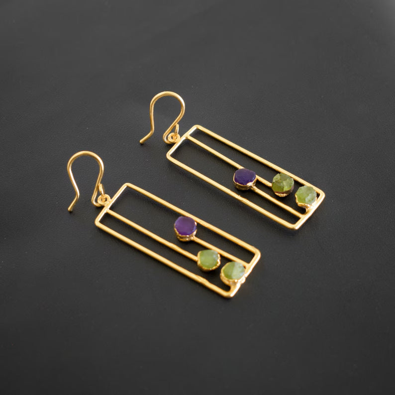 Zarte handwerkliche Ohrring