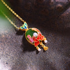 Schöne Halskette mit einzigartigem Stil