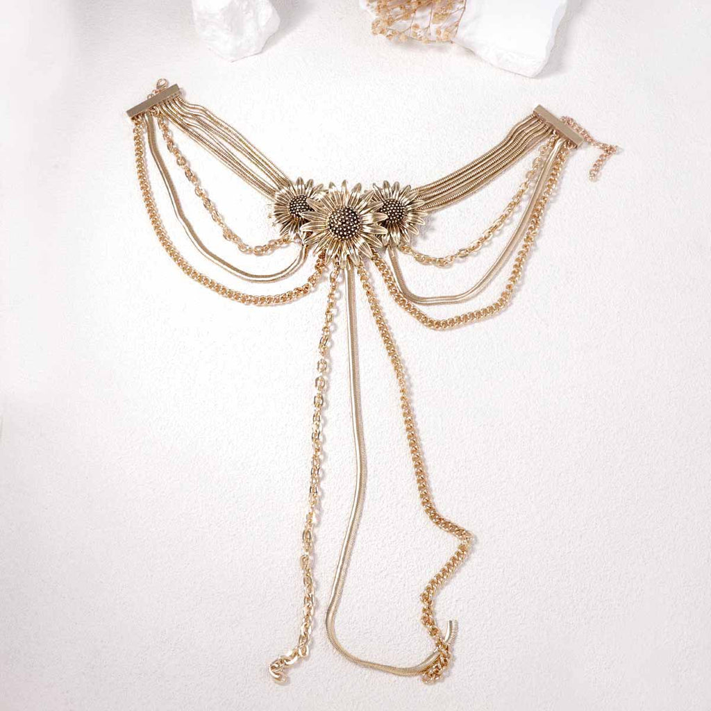 Schöne Halskette mit einzigartigem Stil