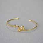 Schöne Gold Armband mit einzigartigem Stil