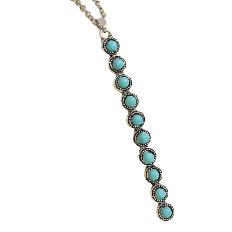 Schöne Halskette mit einzigartigem Stil