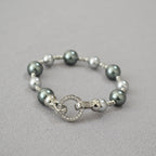 Schöne Perlen Halskette mit einzigartigem Stil