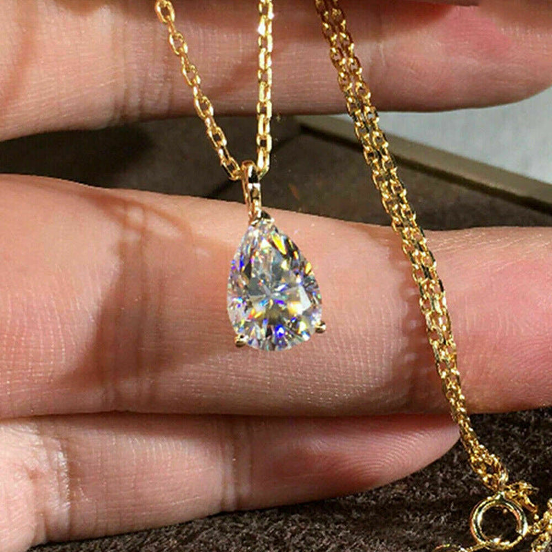 Zarte handwerkliche Halskette