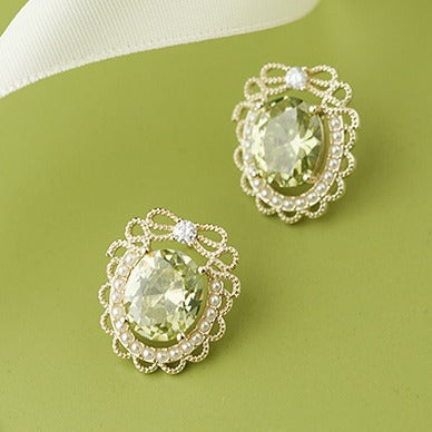 Atemberaubende Ohrring für den Alltag