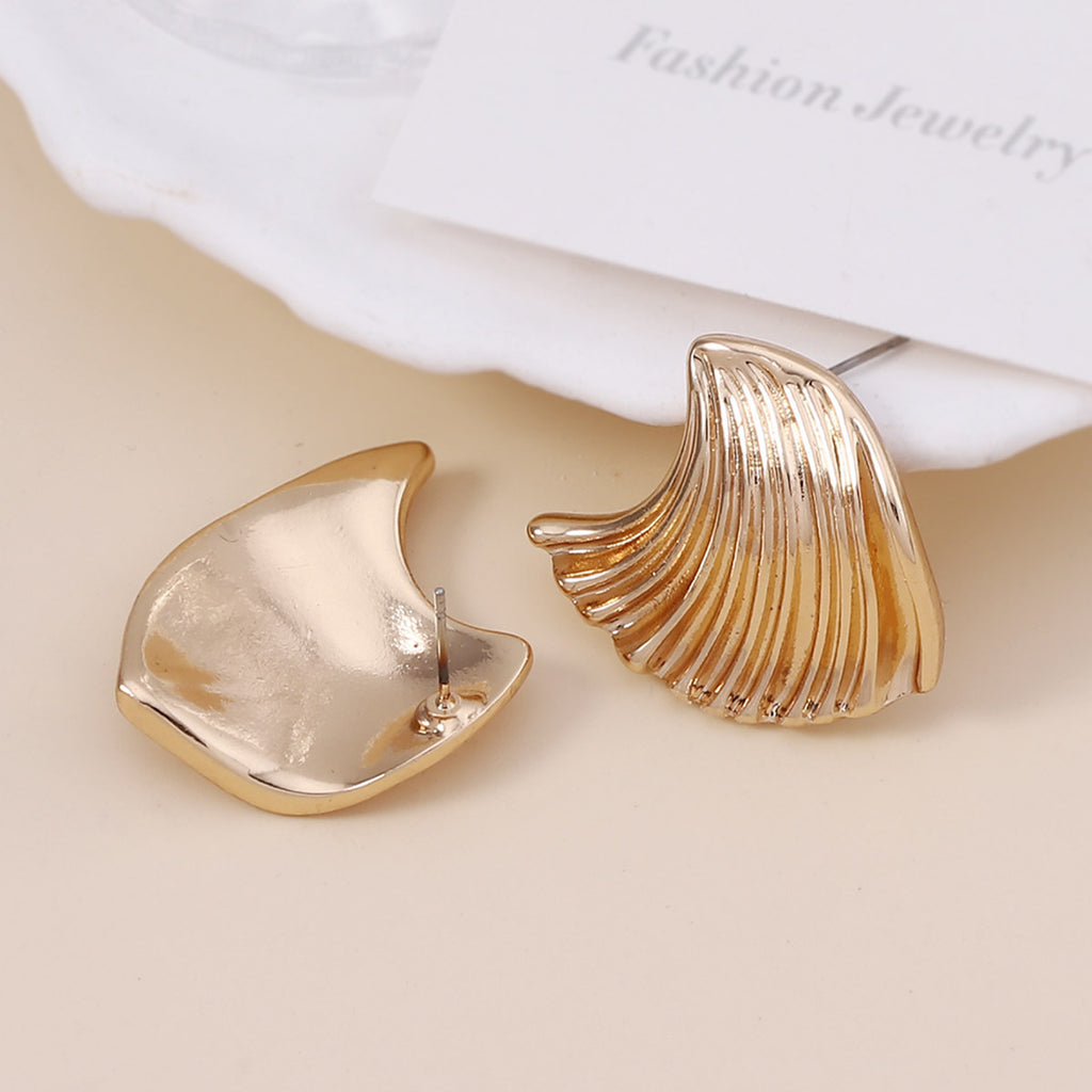 Atemberaubende Ohrring für den Alltag