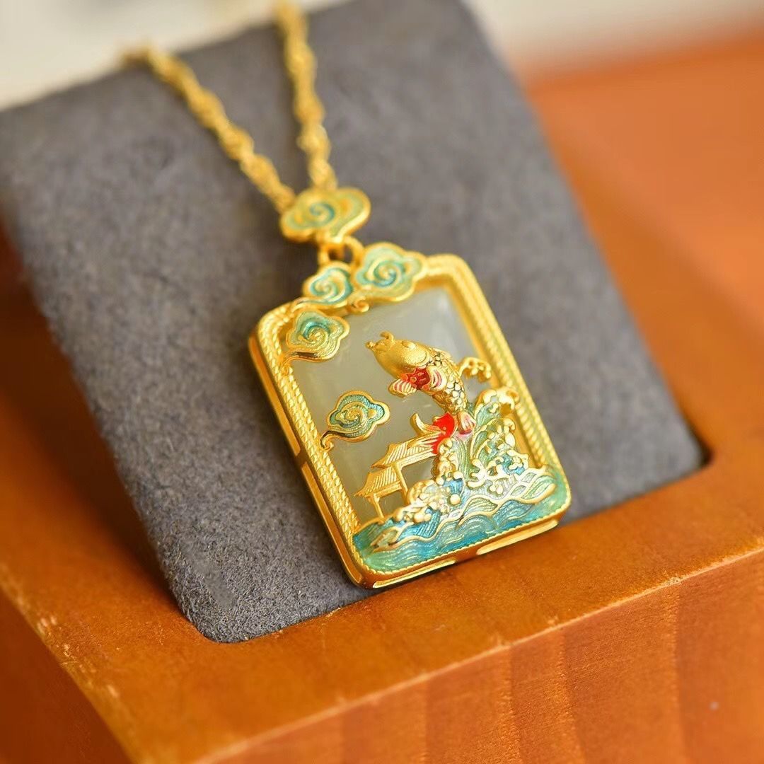 Zarte handwerkliche Halskette