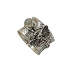 Zarte handwerkliche Ring