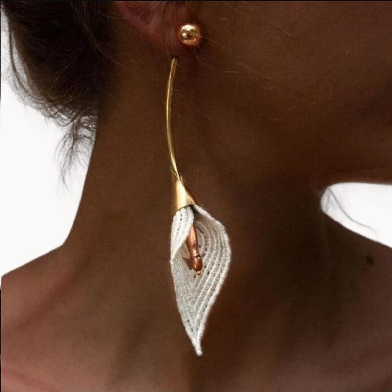 Atemberaubende Ohrring für den Alltag