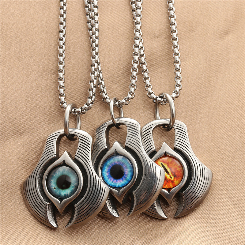 Schöne Halskette mit einzigartigem Stil